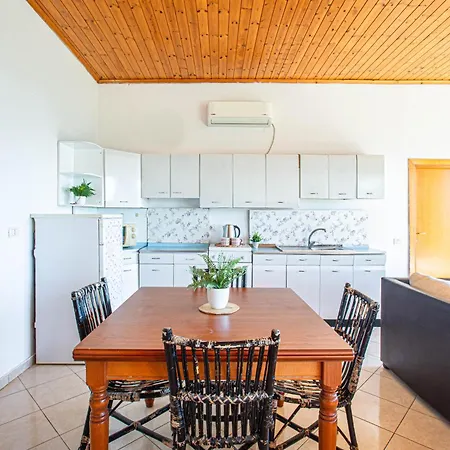 公寓 Radhima Penthouse Huge 2 Bedroom - Sea View, Parking & Kitchen - 2 Toilets *
