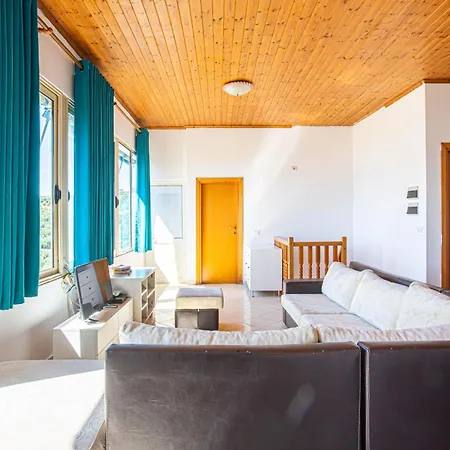 公寓 Radhima Penthouse Huge 2 Bedroom - Sea View, Parking & Kitchen - 2 Toilets Vlorë